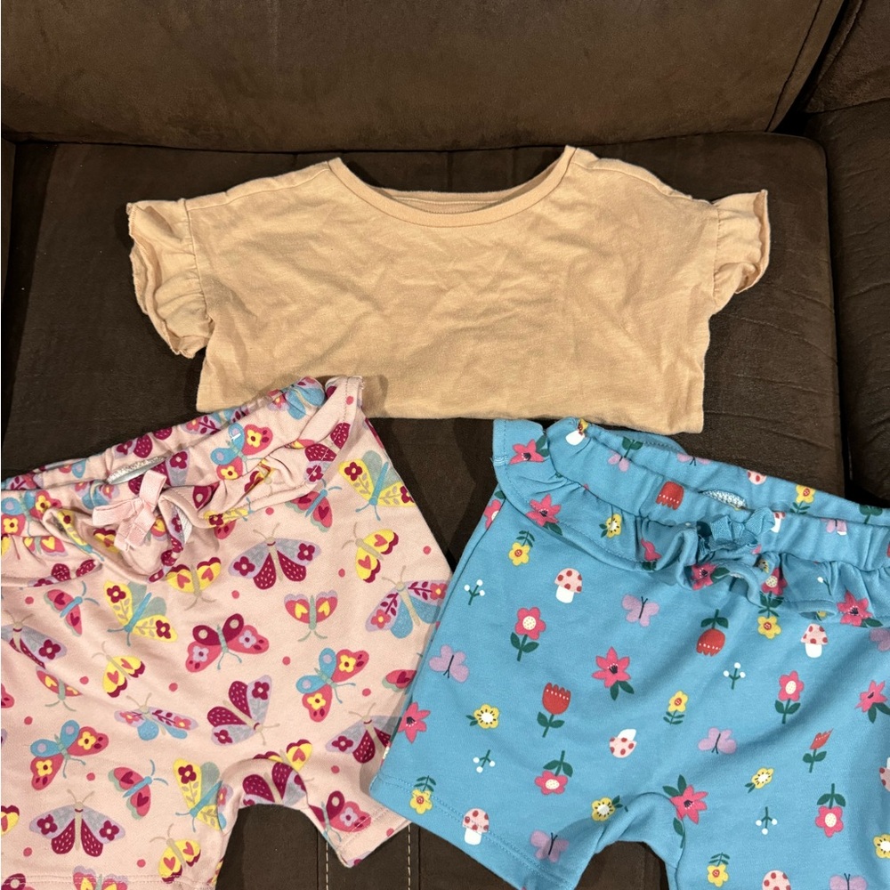 Girls Garanimals 24 month shorts and Girls 2t tshirt New without tags.
